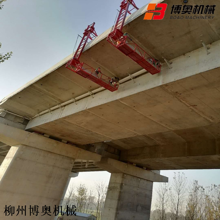 橋梁PVC排水管安裝設備現場圖片