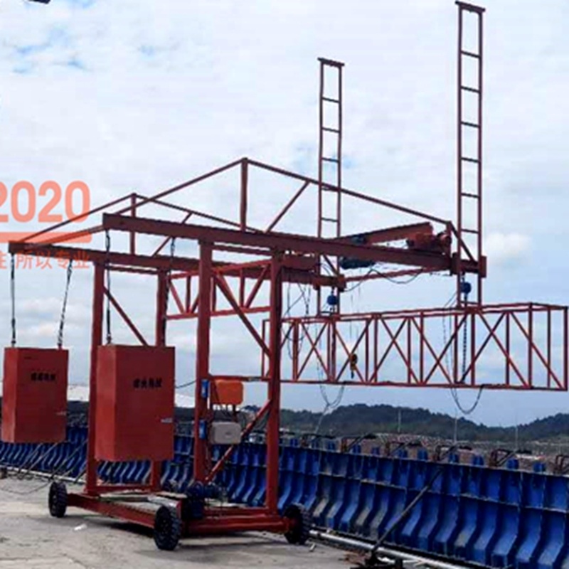 橋梁防撞牆模闆台車安全施工